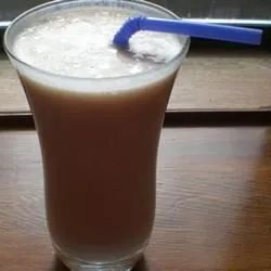 Peaches 'N Cream Banana Breakfast Smoothie