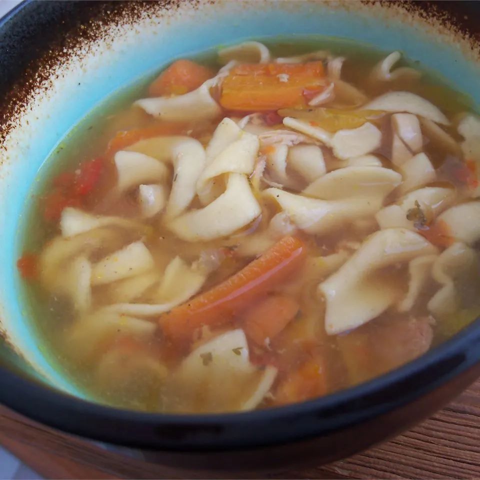 Slow Cooker Chicken and Noodles