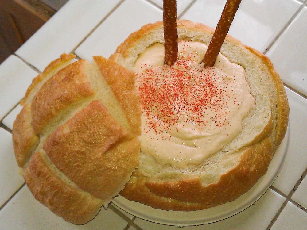 Beer Cheese Pretzel Dip