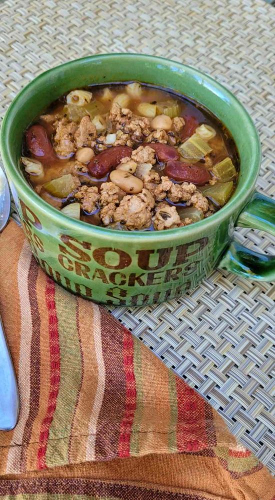 Slow Cooker Pasta e Fagioli Soup