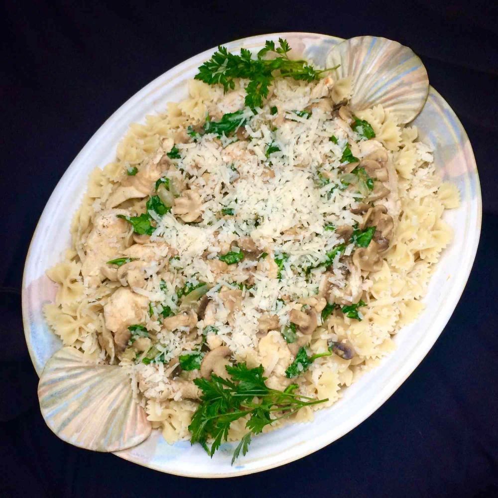 Creamy Chicken, Mushroom, and Spinach Pasta