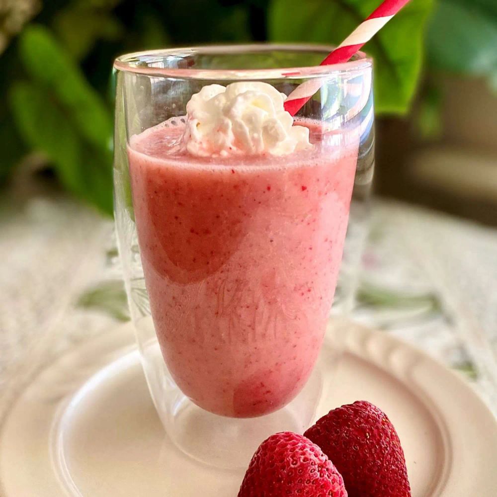 Delicious, Healthy Strawberry Shake