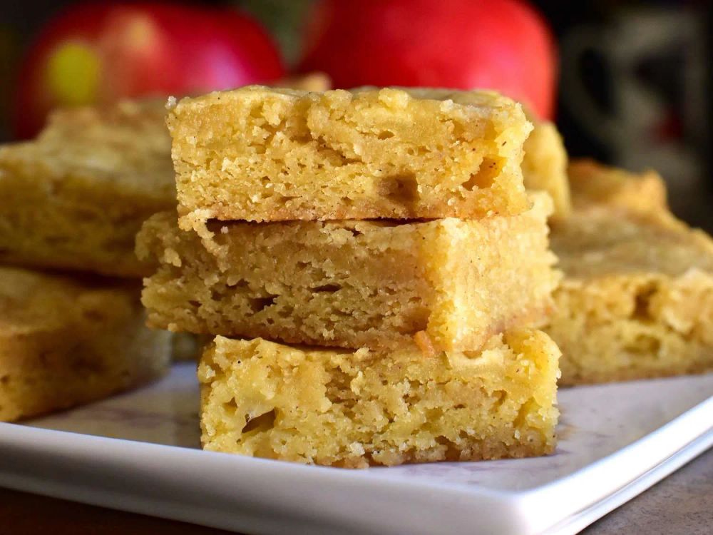 Apple Blondies