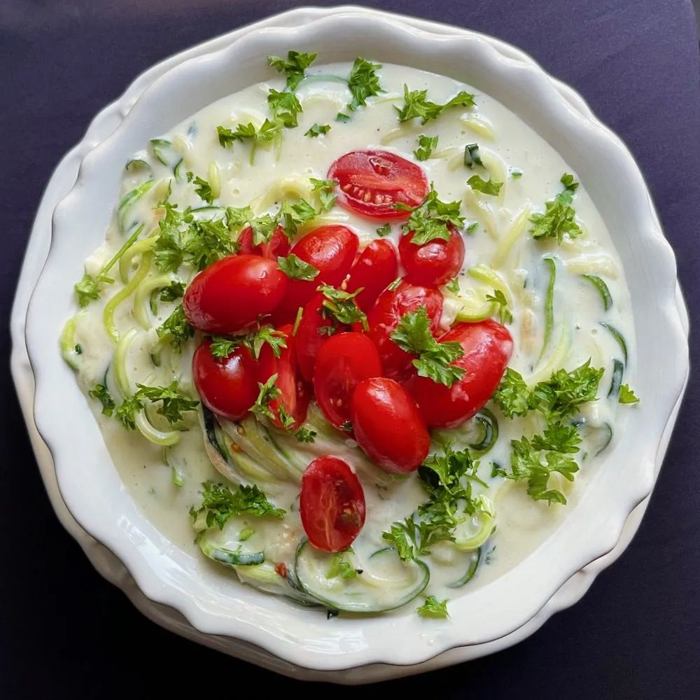 Zucchini Noodles in Garlic-Parmesan Cream Sauce