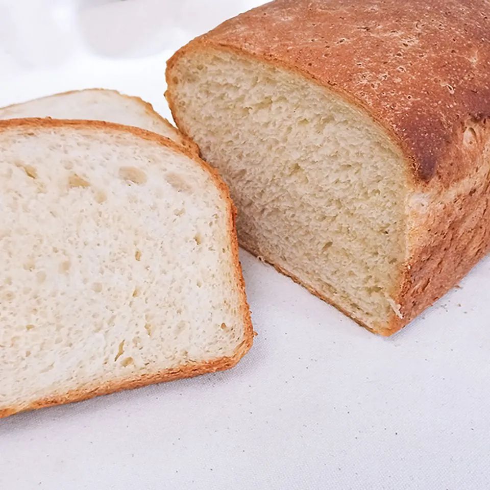 Old-Fashioned Porridge and Molasses Bread