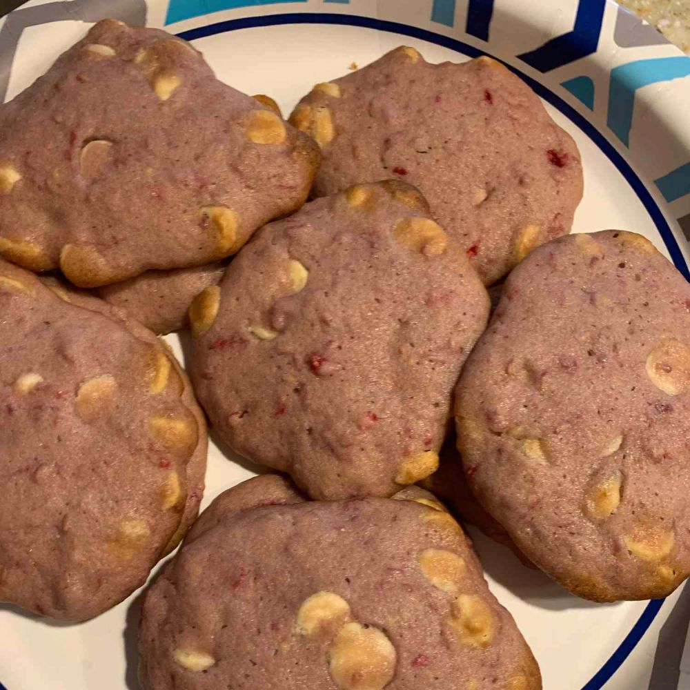 White Chocolate-Raspberry Cookies