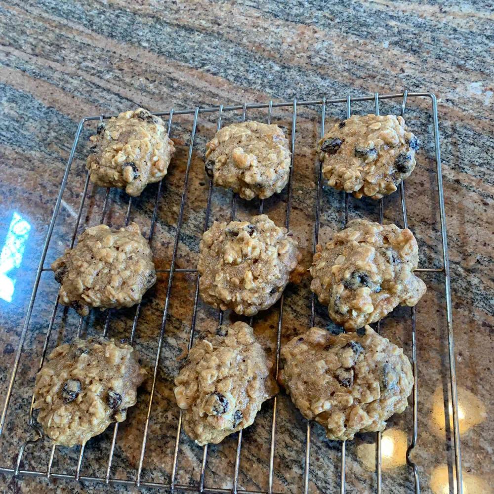 Mom's Raisin Oatmeal Cookies