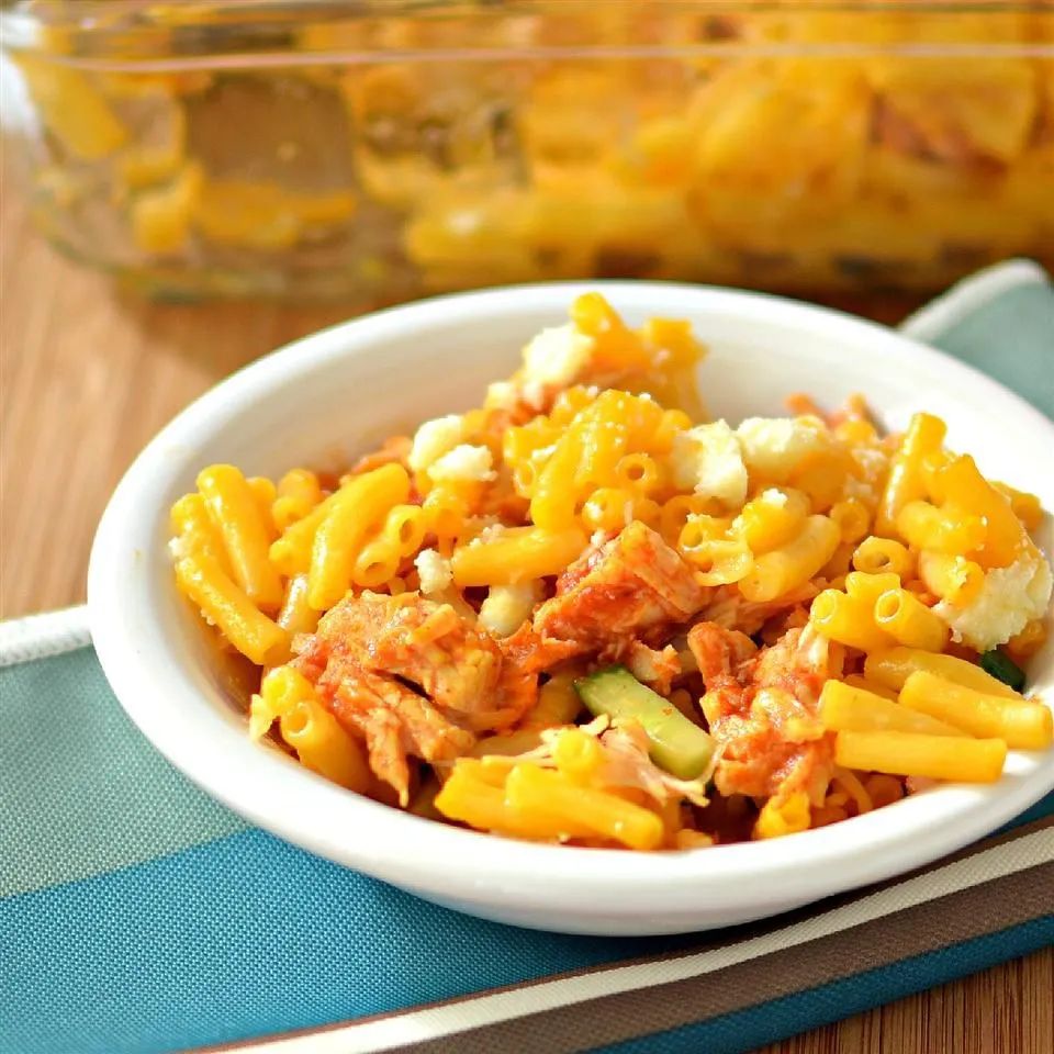 Buffalo Chicken Macaroni and Cheese