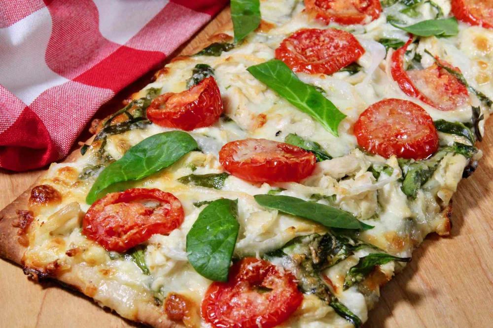 Chicken Florentine Flatbread Pizza