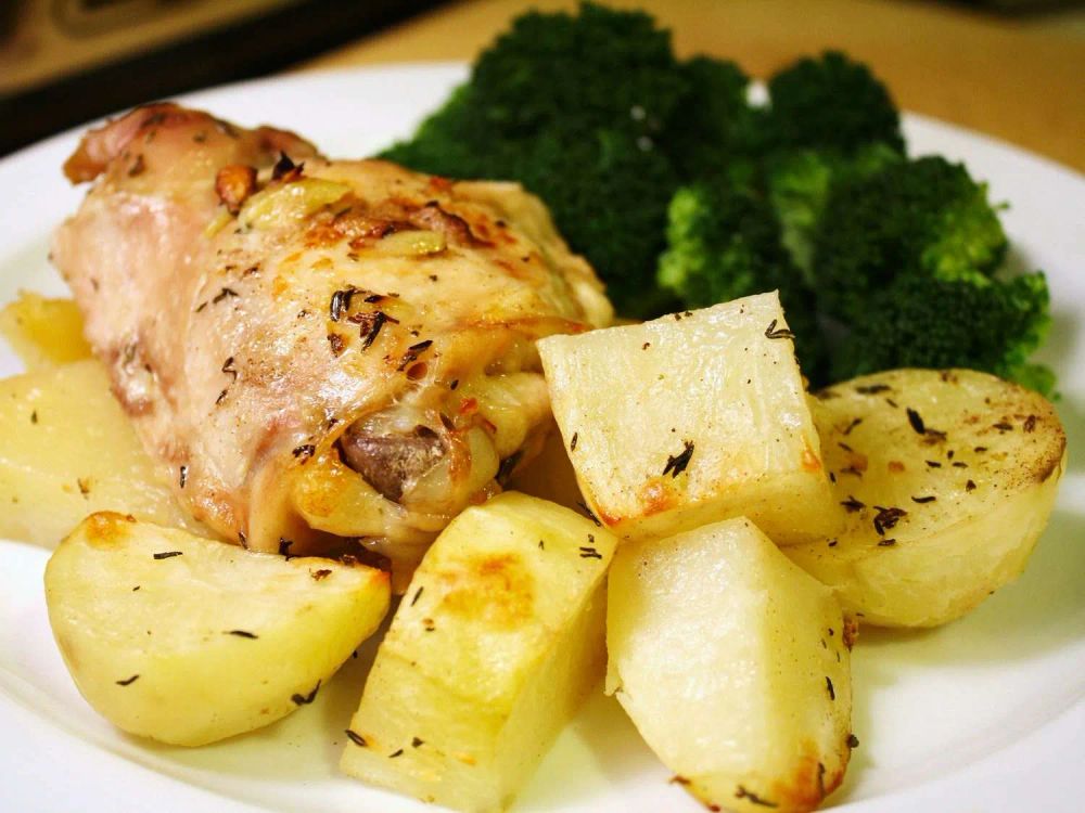 Lebanese Chicken and Potatoes