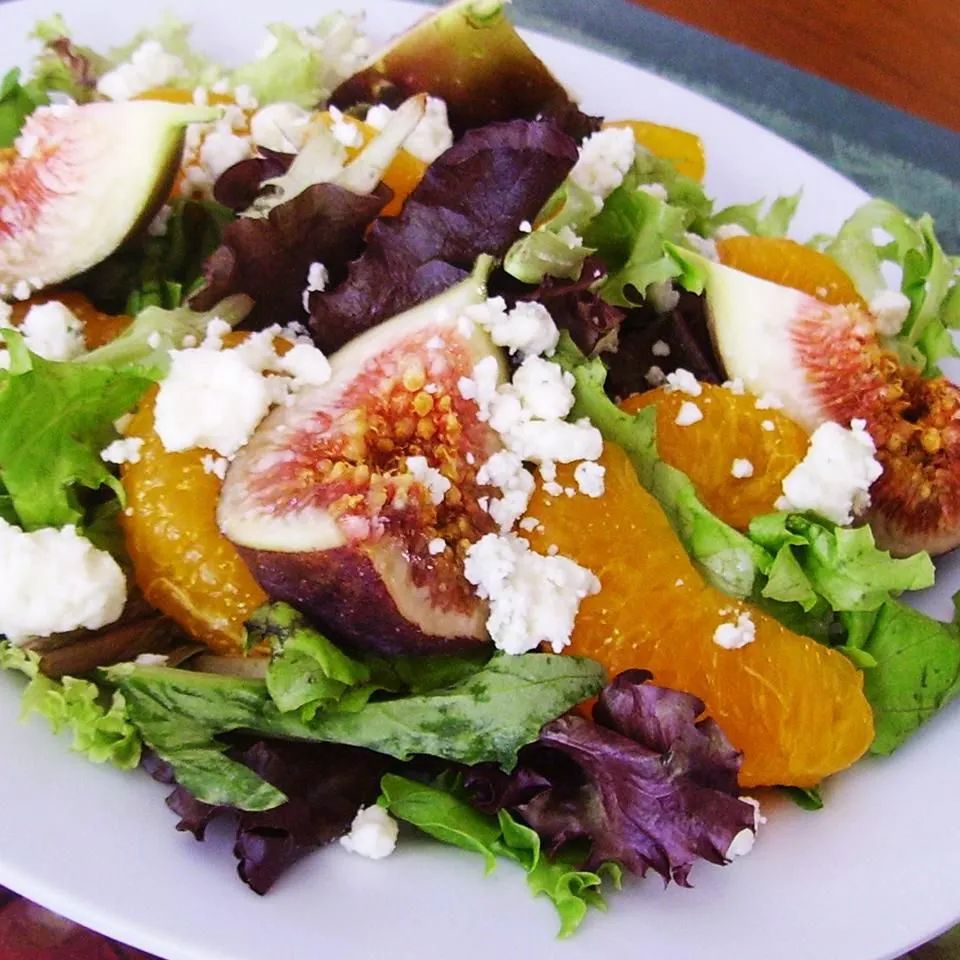 Orange, Fig, and Gorgonzola Salad