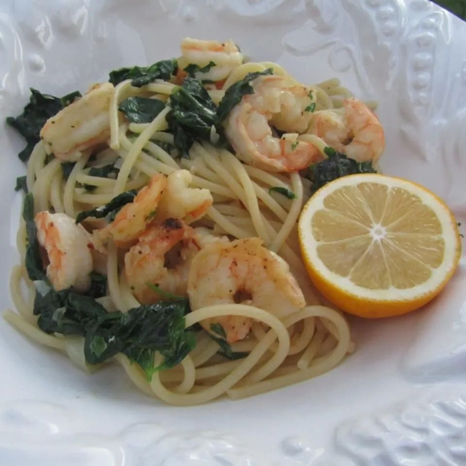 New Year Spinach Fettuccine with Scallops