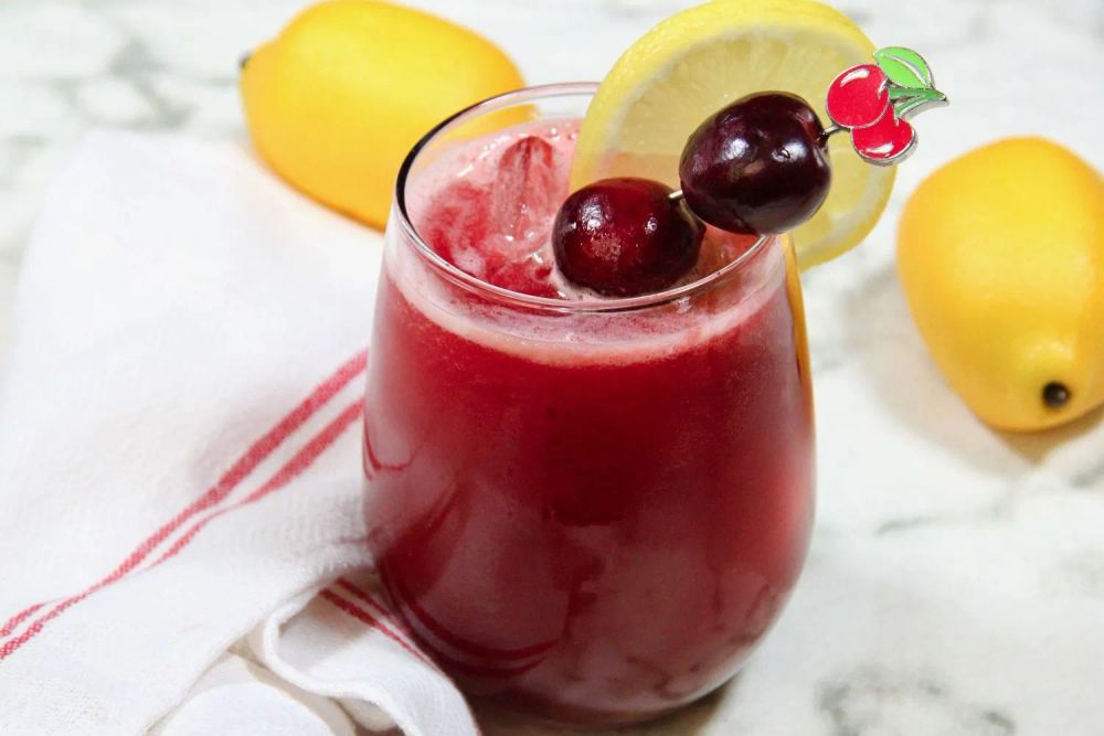 Sparkling Cherry Lemonade