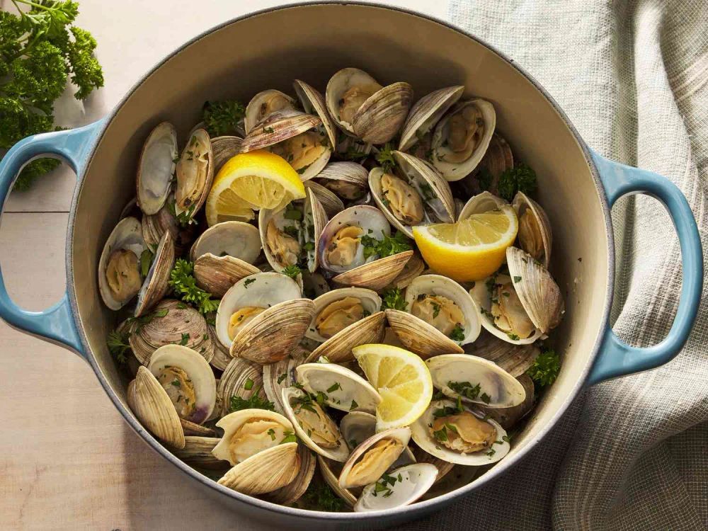 Scott Ure's Clams and Garlic