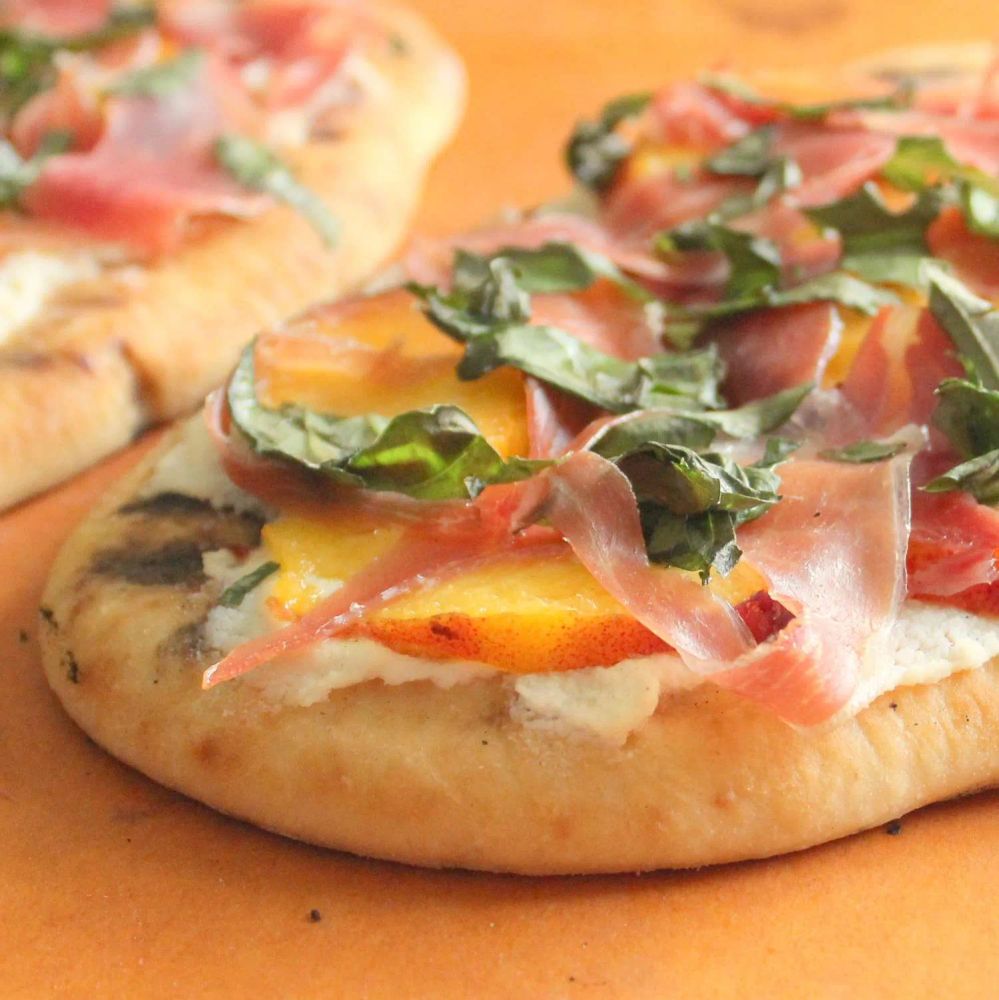 Grilled Prosciutto and Peach Flatbread Pizza