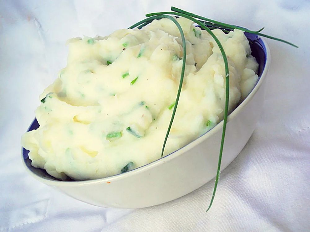 Sour Cream and Chive Mashed Potatoes