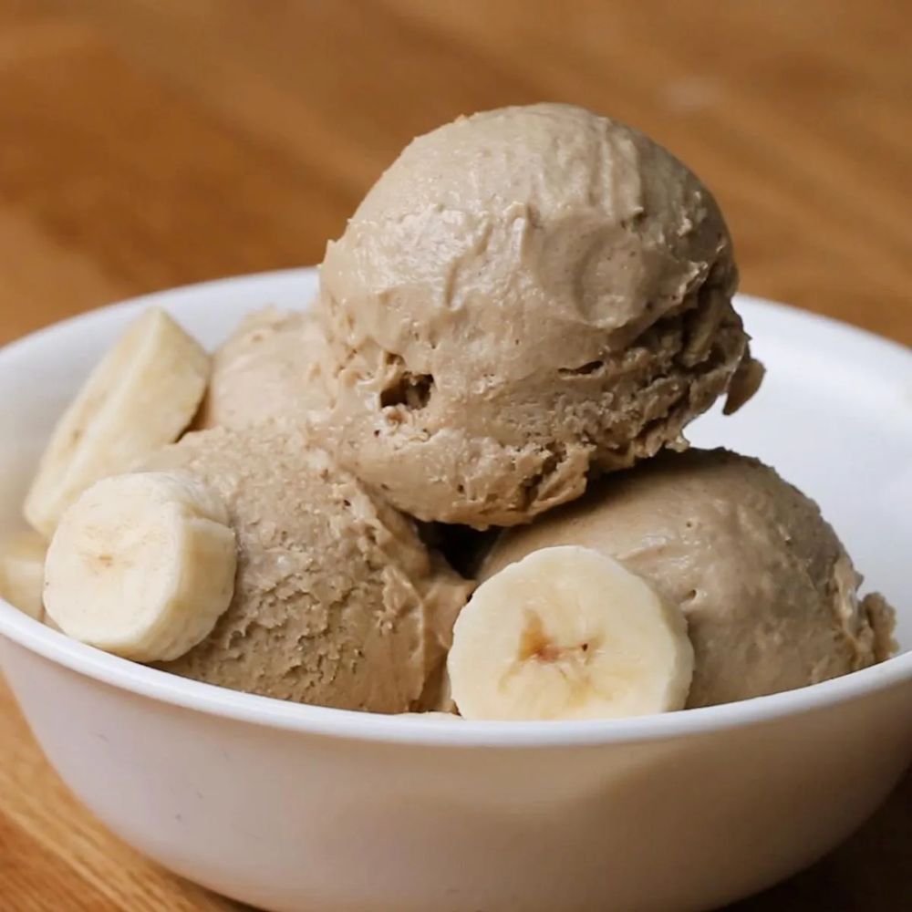 Peanut Butter Banana Ice Cream