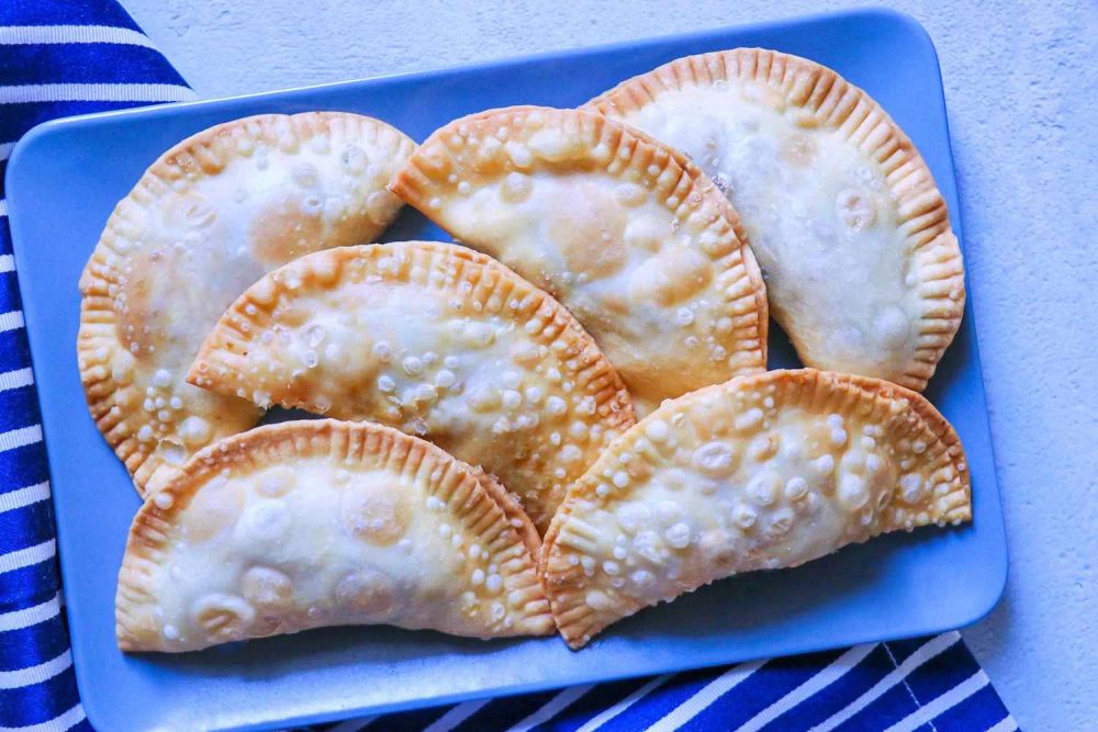 Quick Vegetarian Picadillo Empanadas