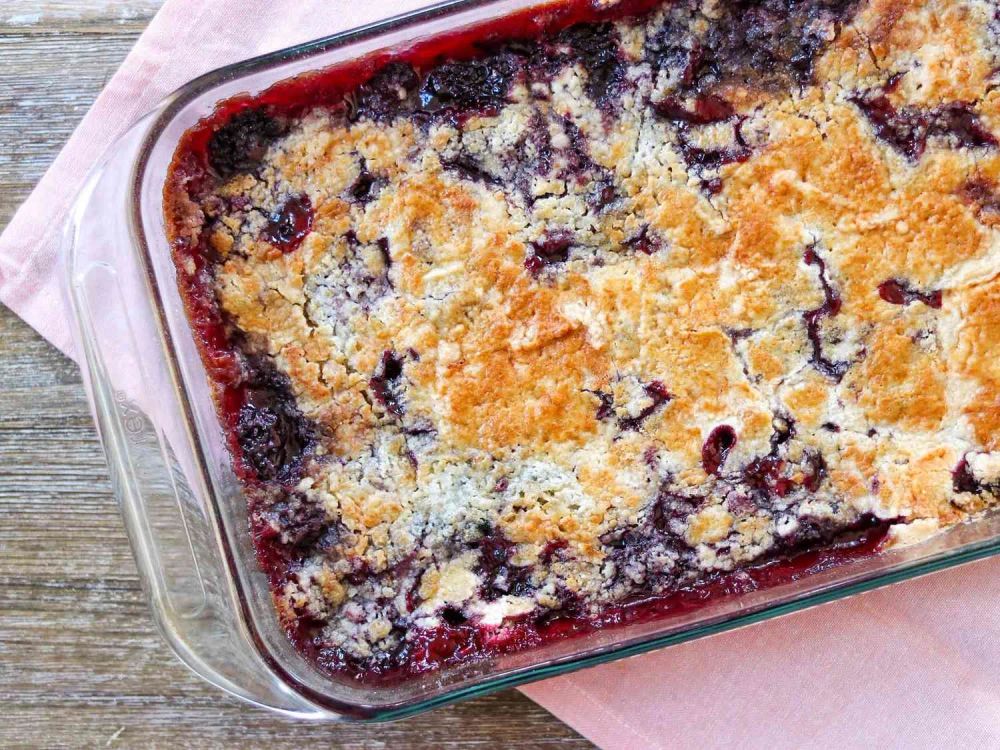 Blackberry Dump Cake