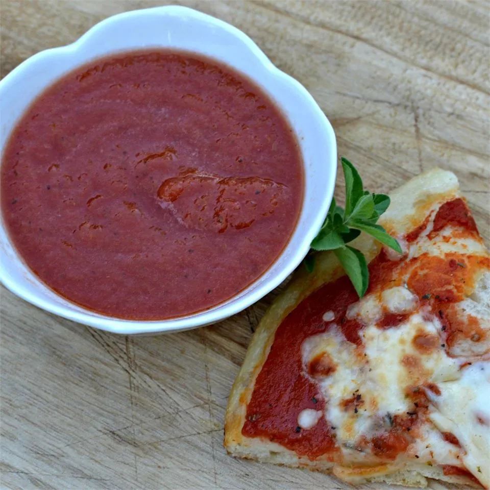 Homemade Pizza Sauce from Scratch