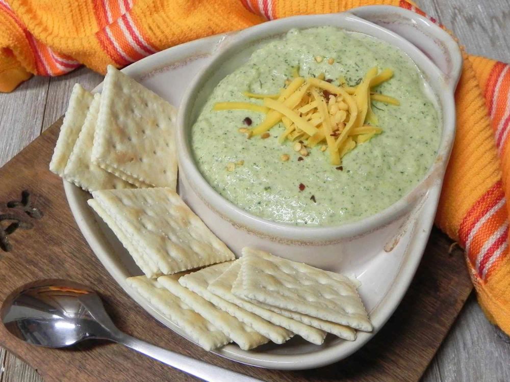 Easiest Broccoli Soup EVER