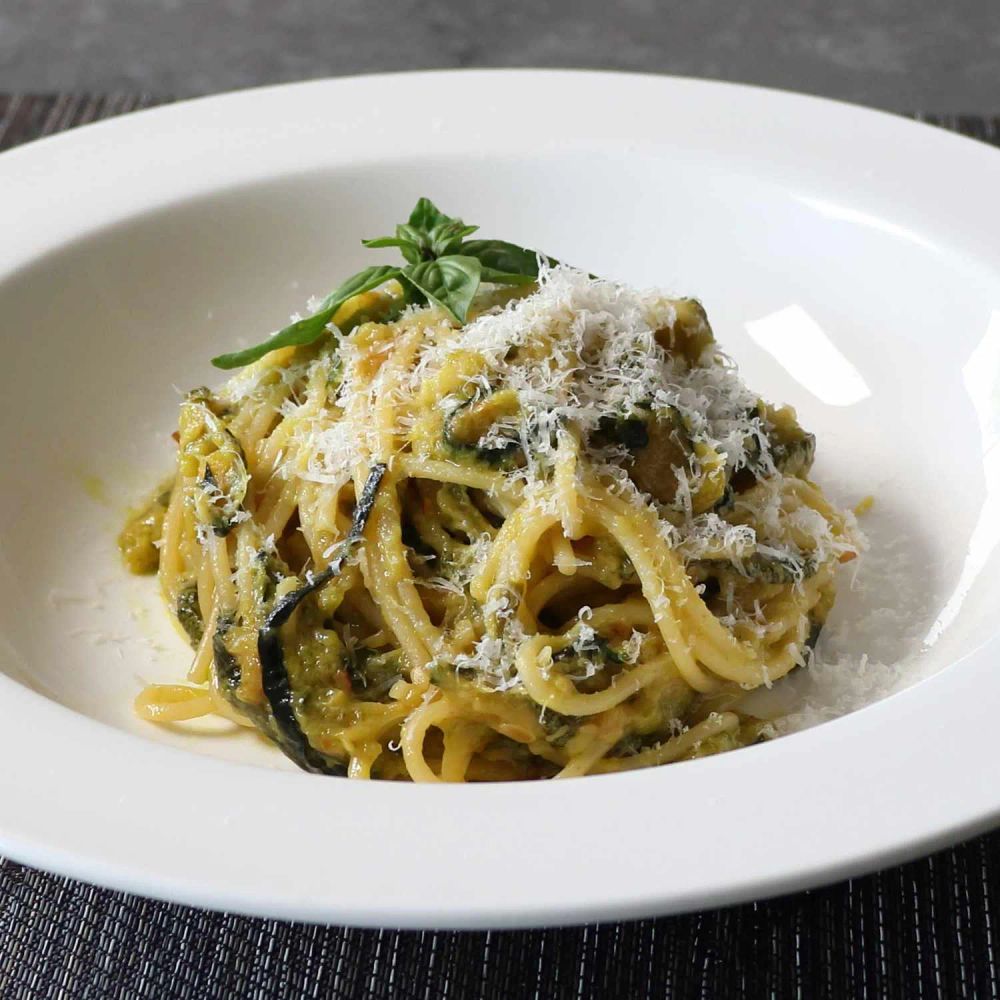 That Zucchini Spaghetti Stanley Tucci Loves (Spaghetti alla Nerano)