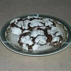 Yummy Chocolate Crinkle Cookies