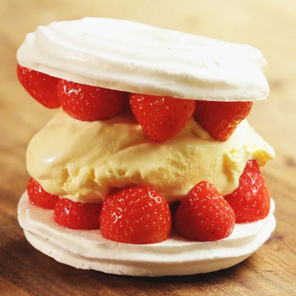 Eton Mess Ice-cream Sandwich