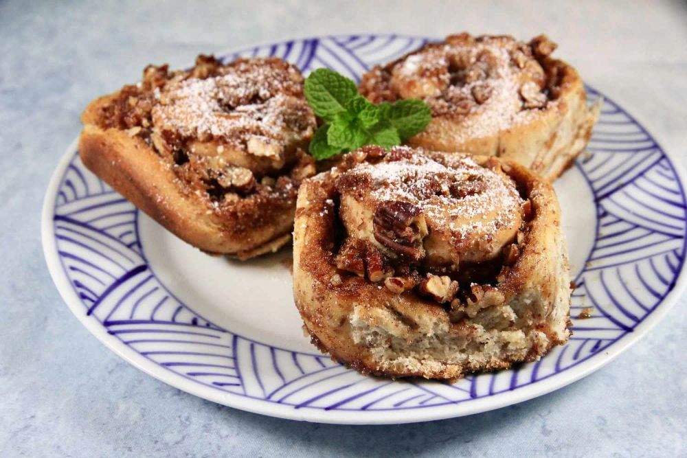 Vegan Cinnamon Rolls