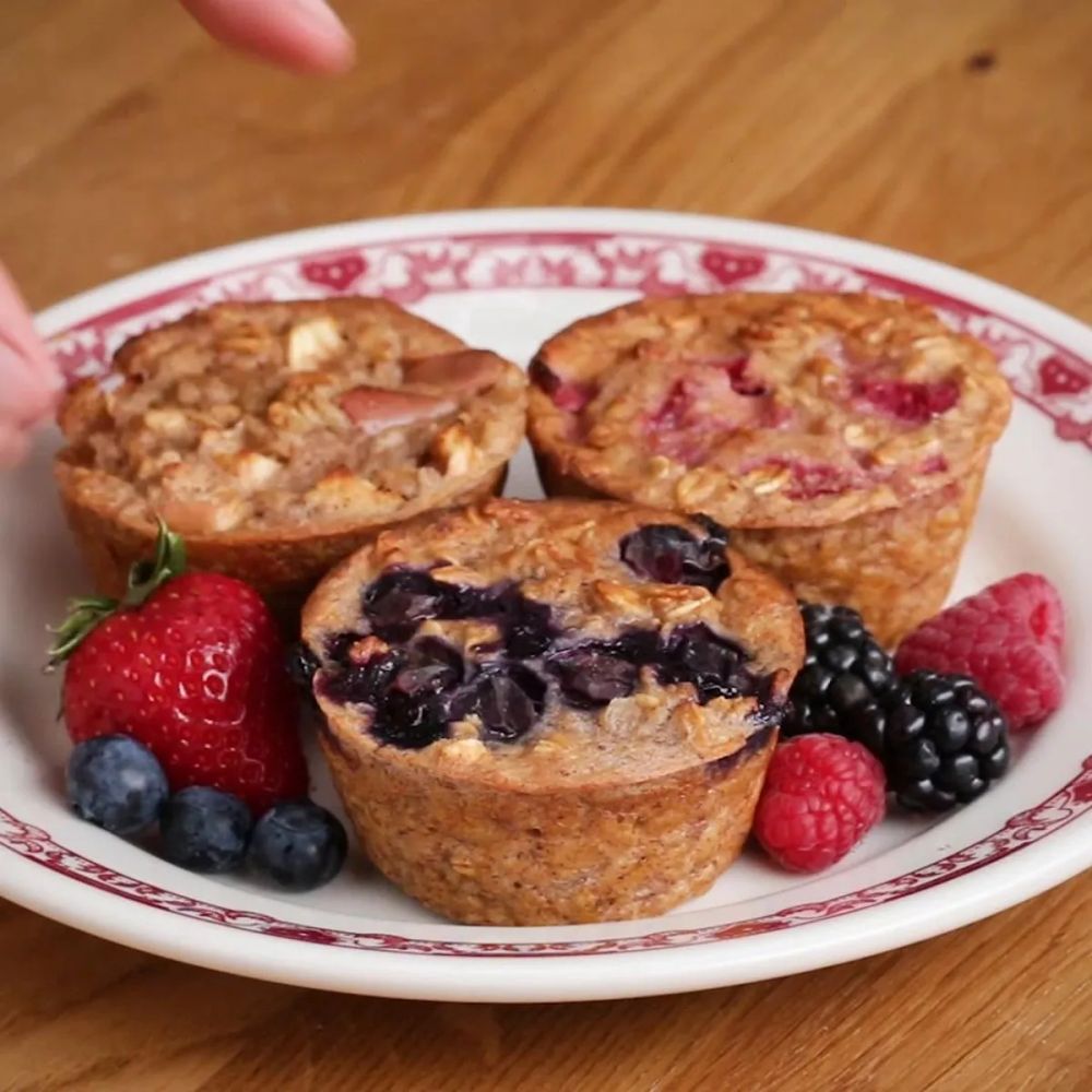 Muffin Tin Banana Oat Muffins