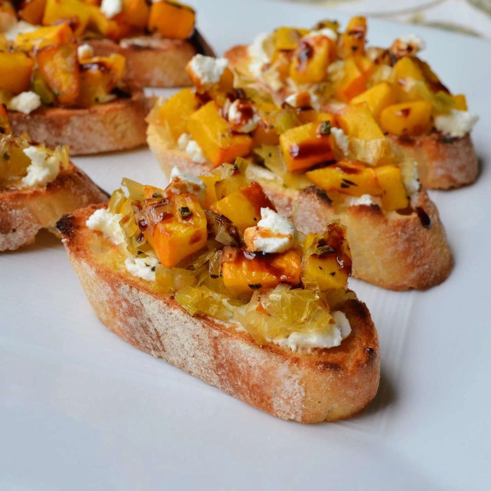 Roasted Pumpkin and Goat Cheese Crostini