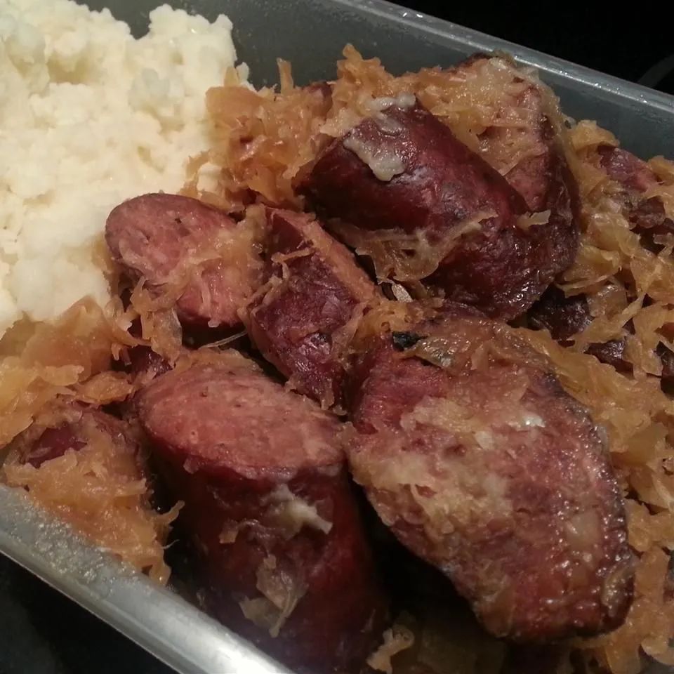 Slow Cooker Sauerkraut and Sausage