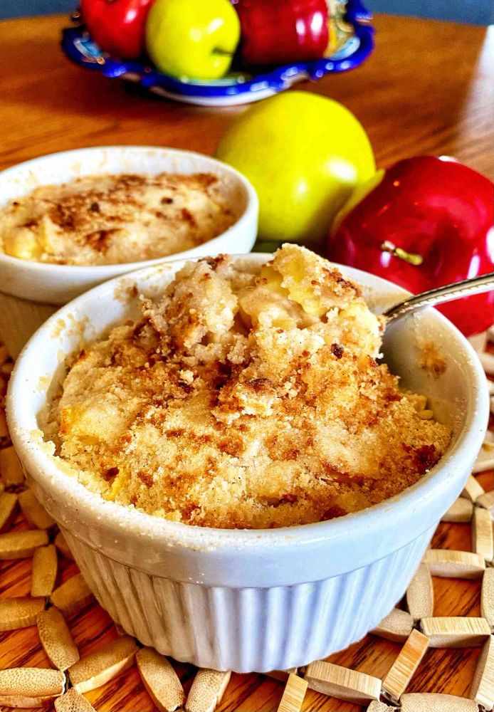 Air Fryer Apple Crumble