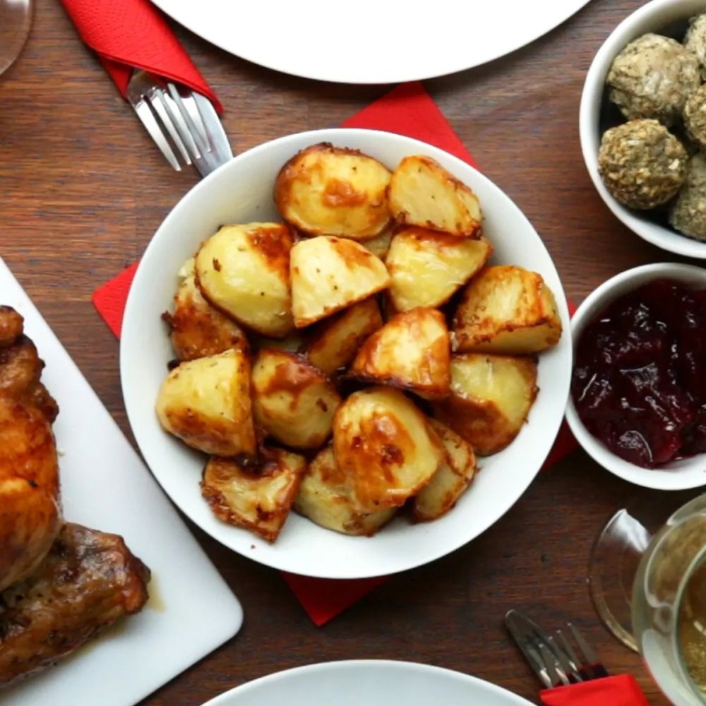 Parmesan, Garlic & Rosemary Roasted Potatoes