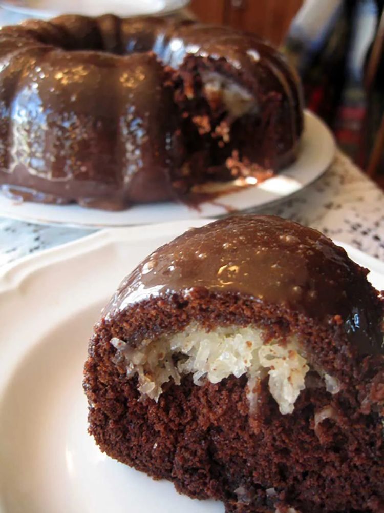 Chocolate Macaroon Cake