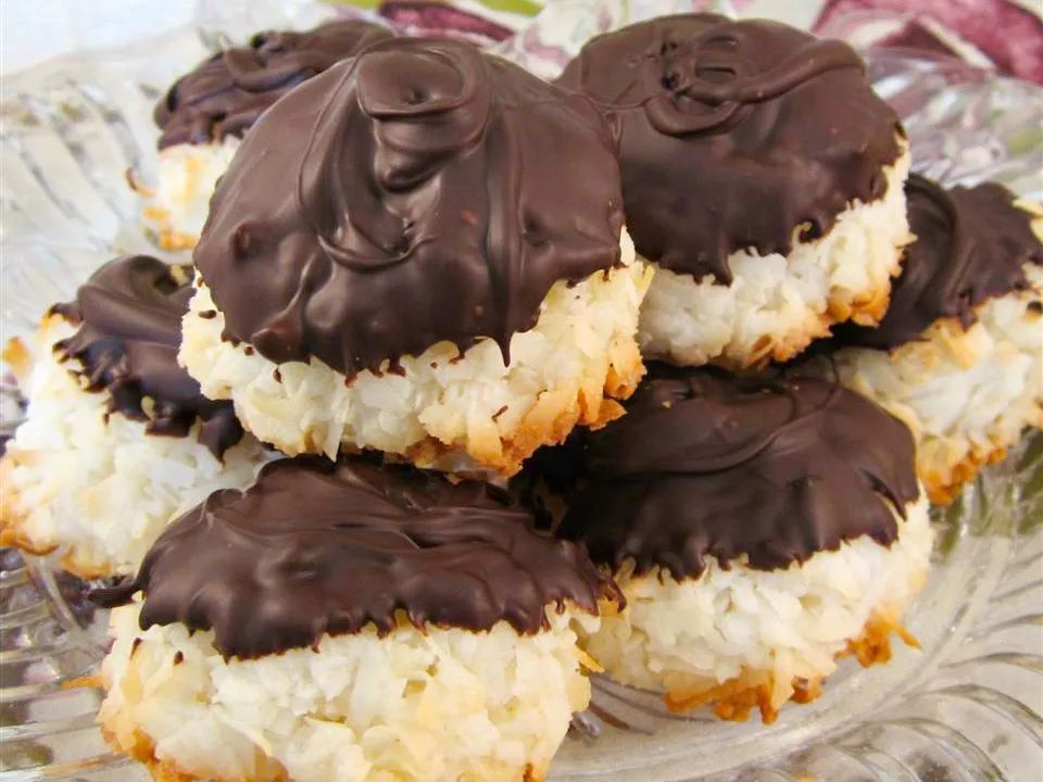 Perfect Coconut Macaroons