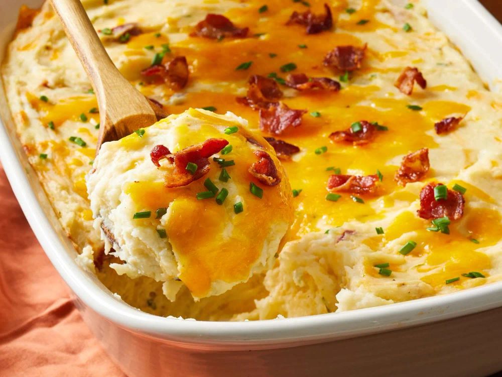 Twice-Baked Potato Casserole with Bacon