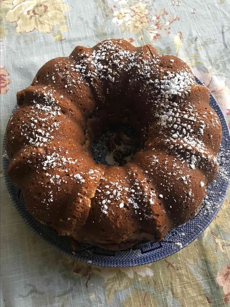 Easy Apple Coffee Cake