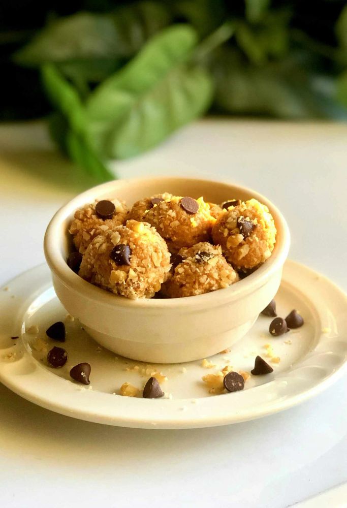 Chocolate Chip Graham Balls