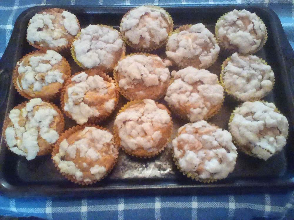 Pumpkin Cheesecake Muffins