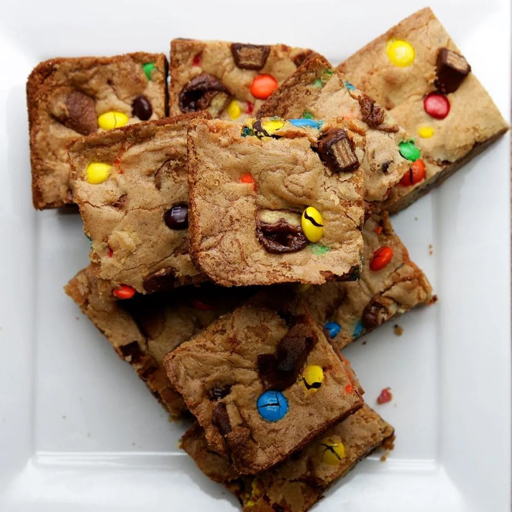 Halloween Candy Cookie Bars