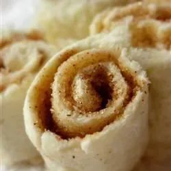 Yummy No-Bake Cinnamon Rolls for Kids