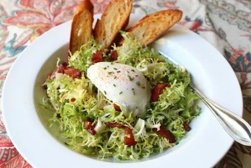 Chef John's Salad Lyonnaise