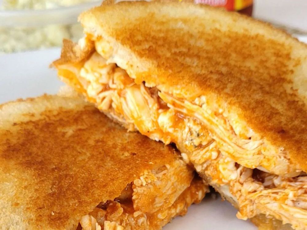 Buffalo Chicken Grilled Cheese