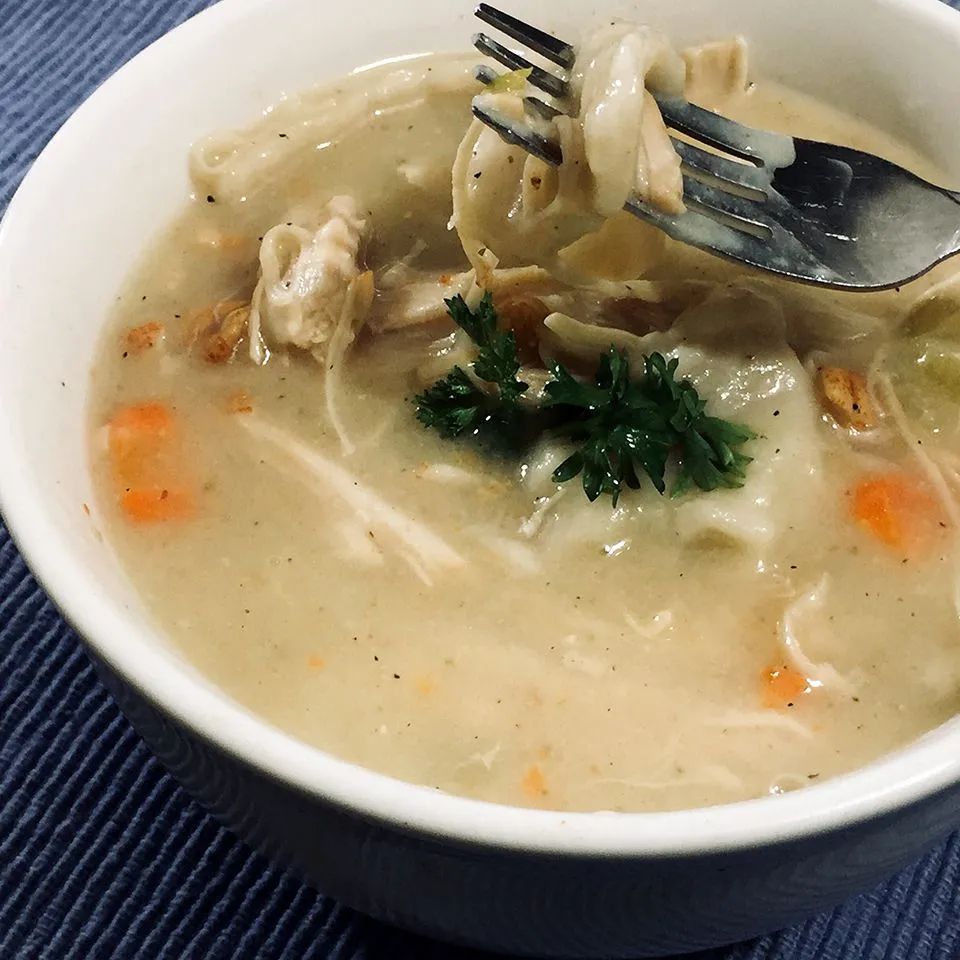 Electric Pressure Cooker Chicken and Dumplings