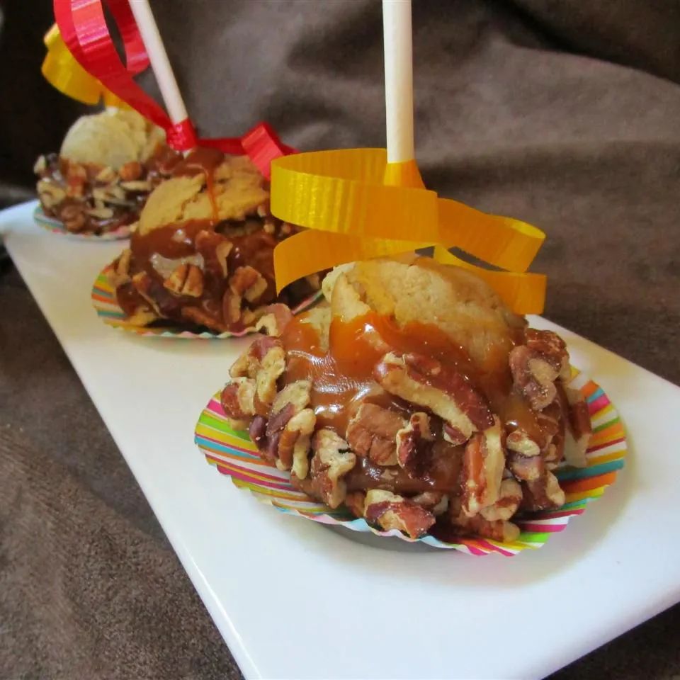 Caramel Cookie Pops