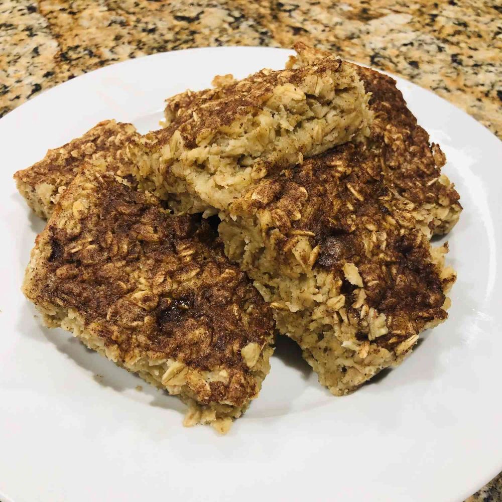 Banana Bread Baked Oatmeal Bars