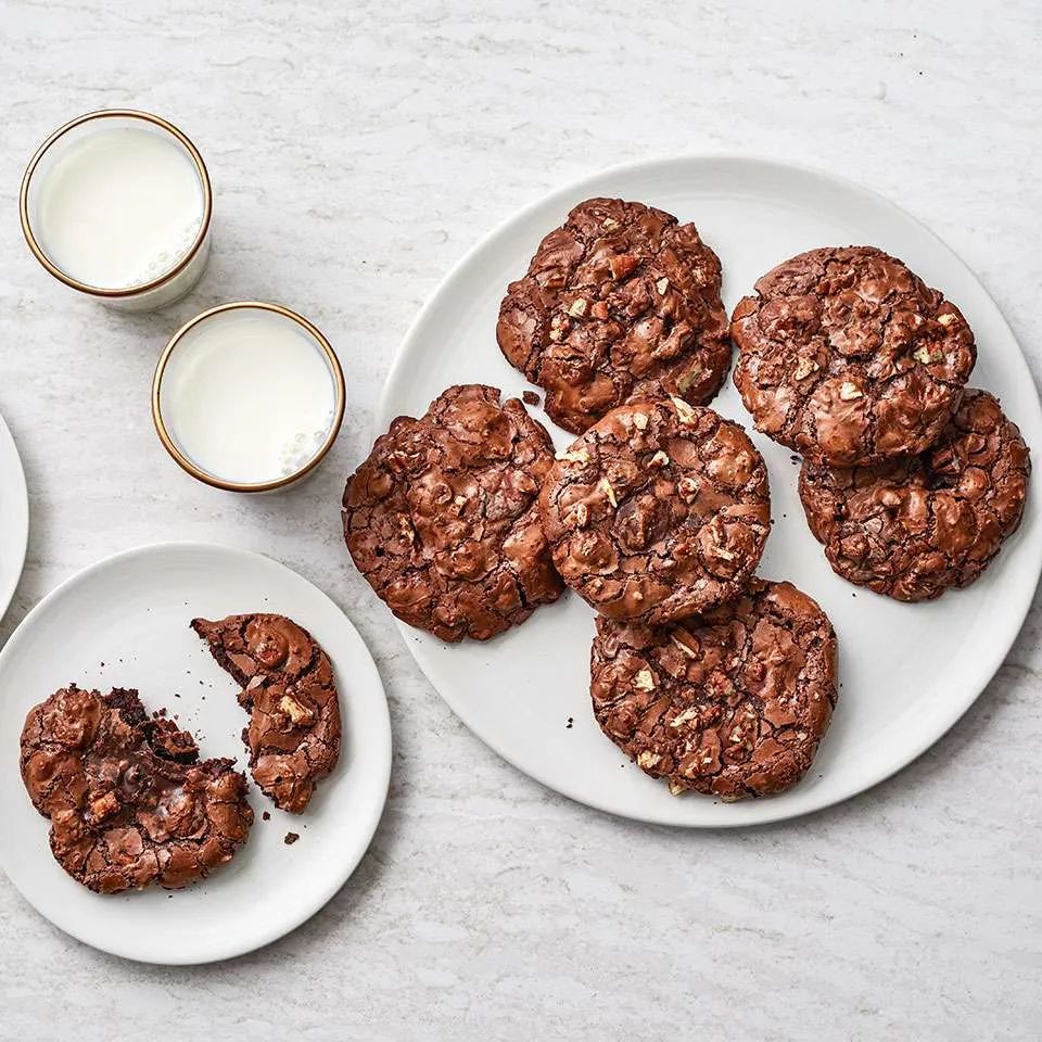 Ghirardelli Flourless Fudgy Chocolate Chip Cookies