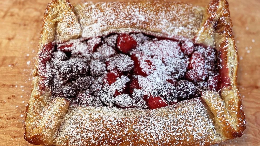 Easy Mixed Berry And Chocolate Tart