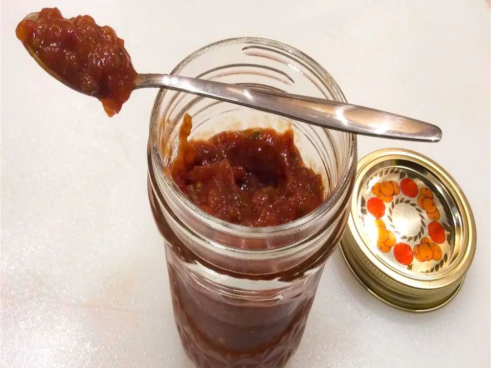 Diane's No-Cook Red Hamburger Relish